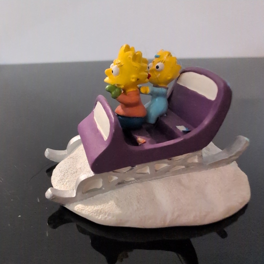 The Simpsons Hawthorne Village Dashing Through The Snow Lisa Maggie Sleigh 2005 - Picture 3 of 5
